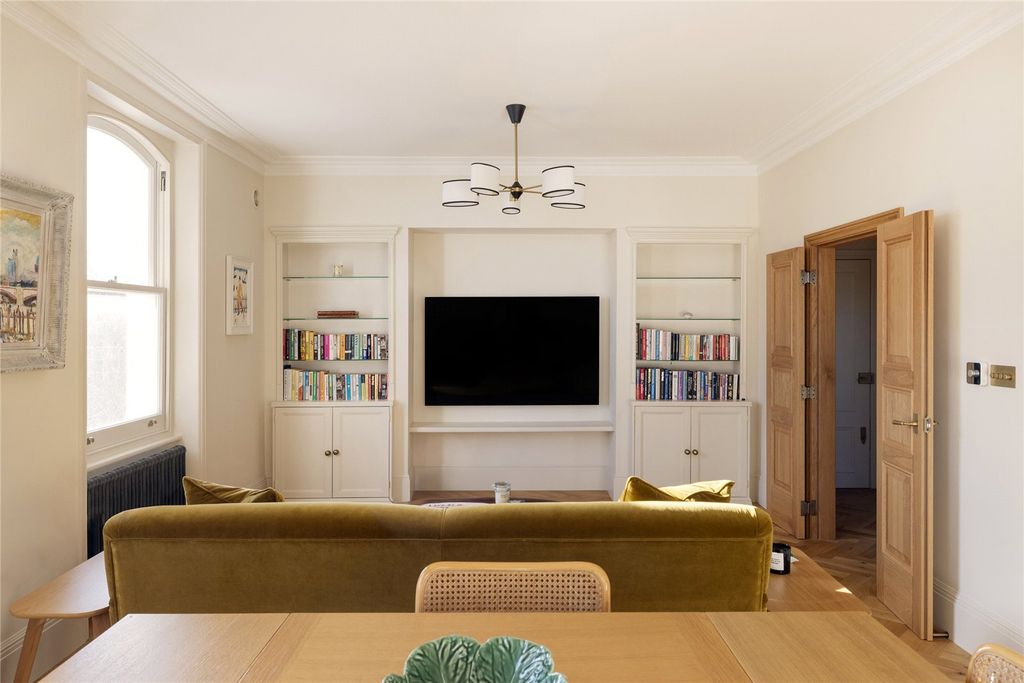 Property photo 2 of 13 Picture No. 04