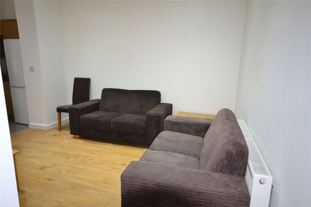 Property photo 1 of 8 Picture No. 07