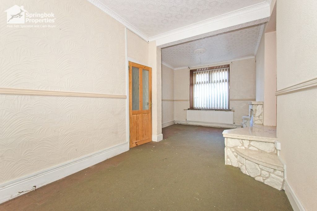 Property photo 3 of 13 Image 3