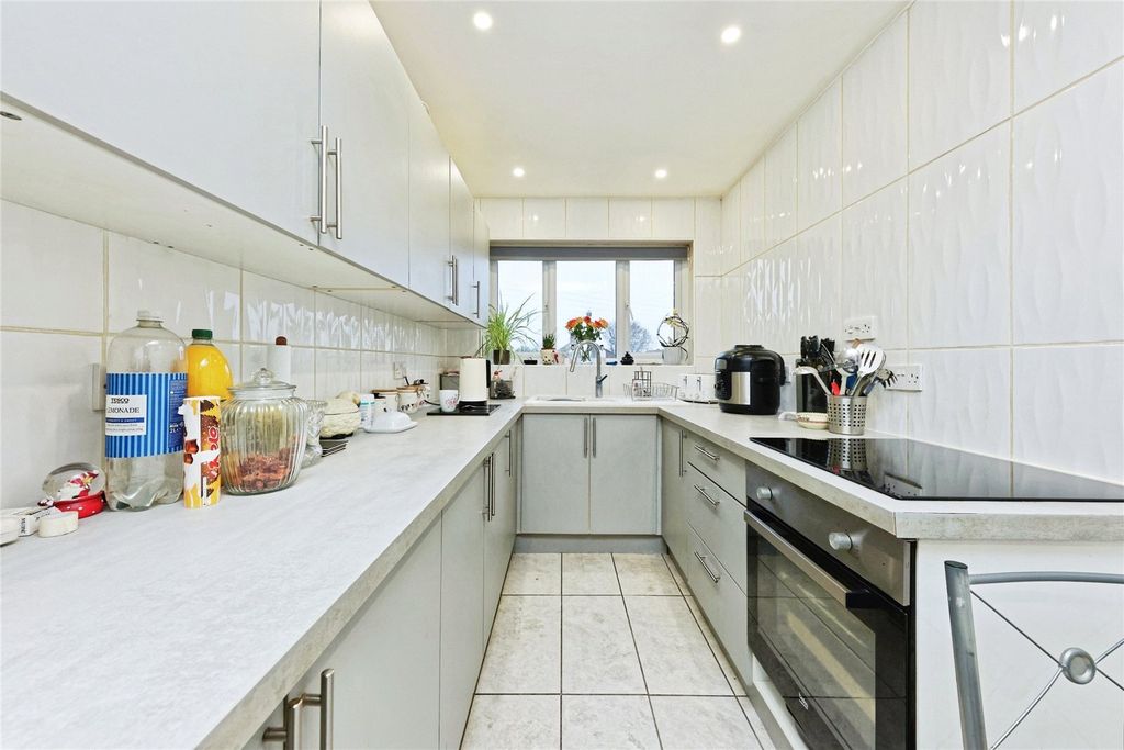 Property photo 3 of 19 Picture No. 15