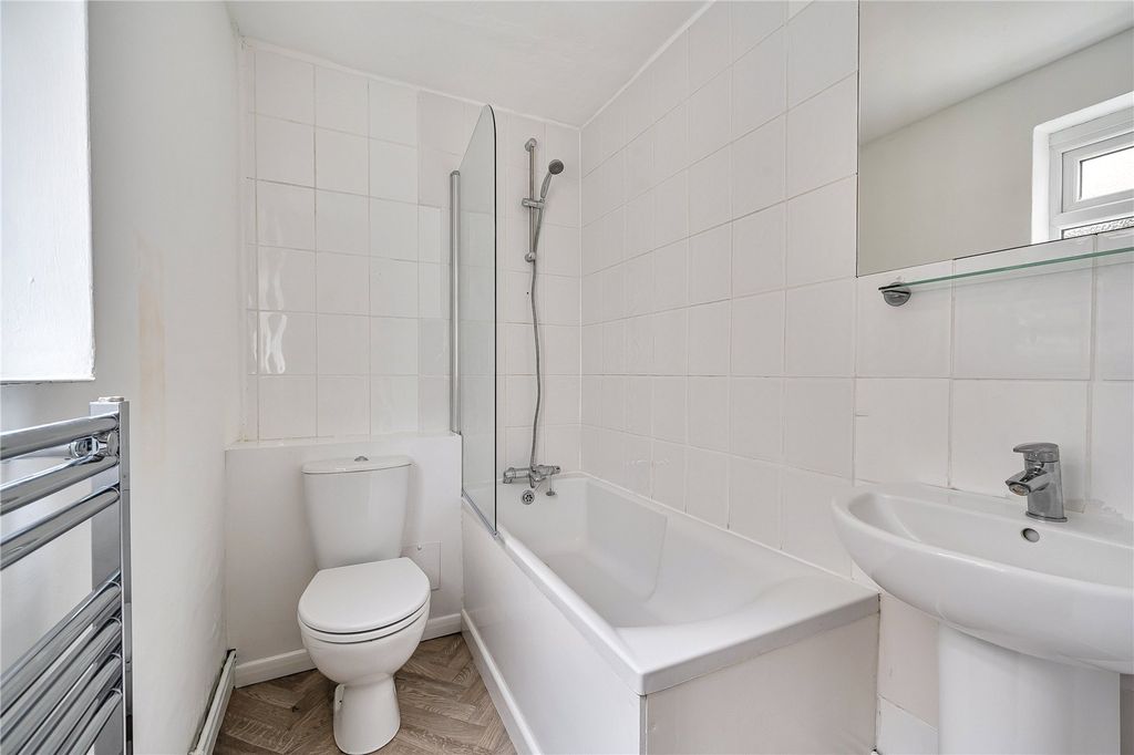 Additional image 11 of 2 bed flat for saleStation Road, Ilminster, Somerset TA19