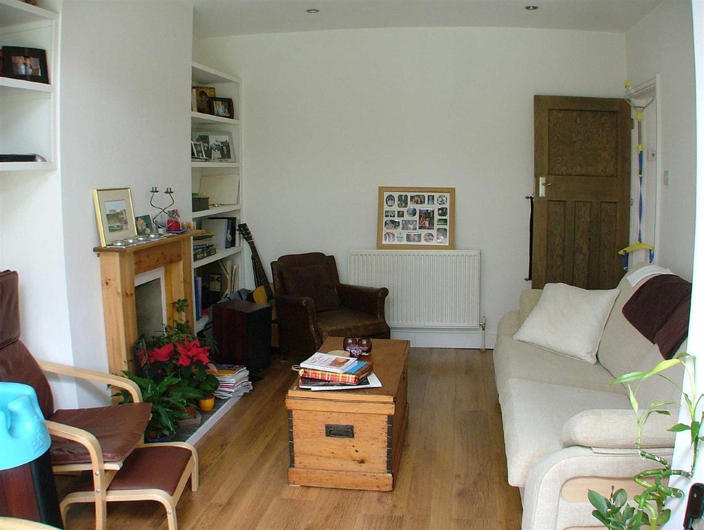 Property photo 3 of 5
