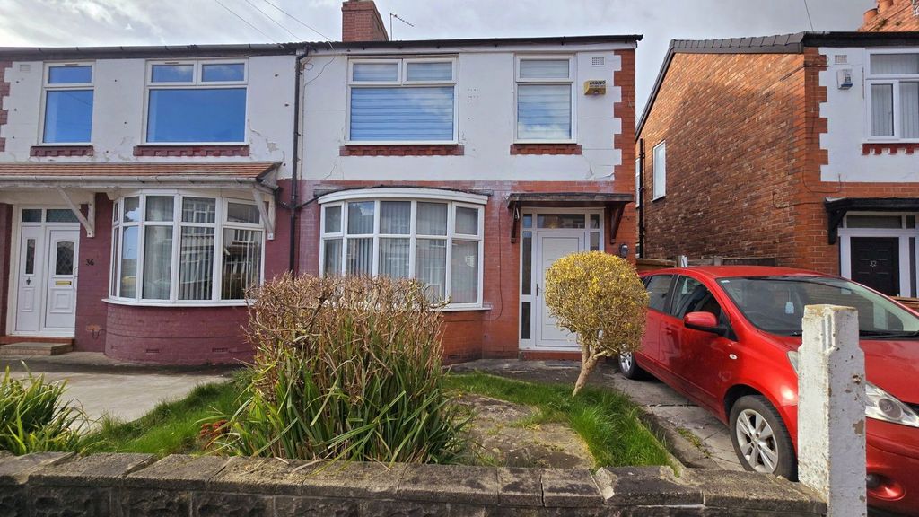 Property photo 2 of 17