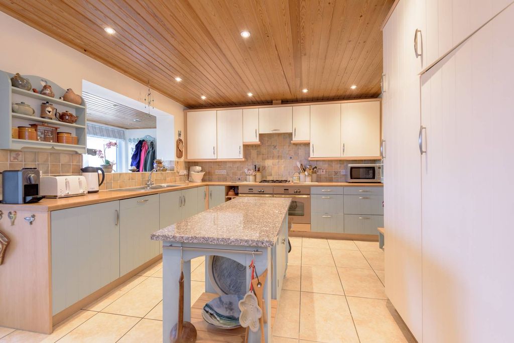 Additional image 8 of 4 bed detached bungalow for sale1 Hopetoun Park, Gullane EH31