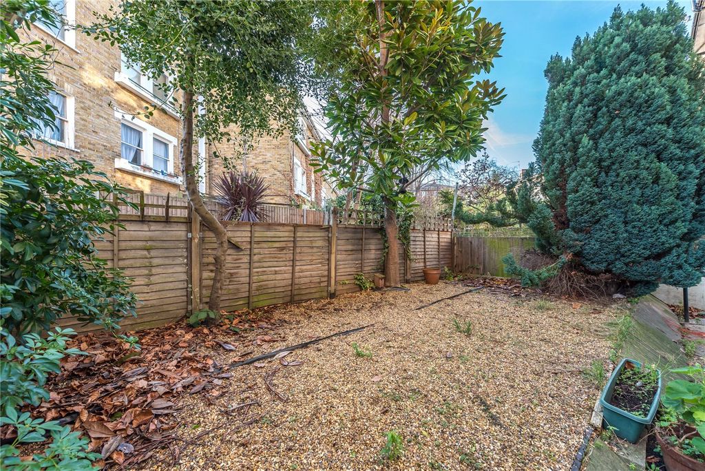 Property photo 3 of 12 Picture No. 14