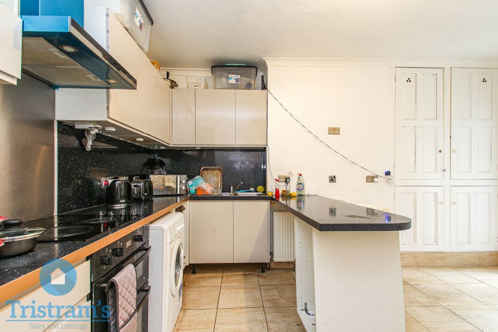 Property photo 3 of 16 Img_6477