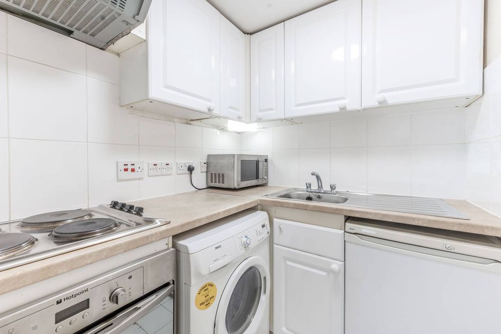 Property photo 3 of 5