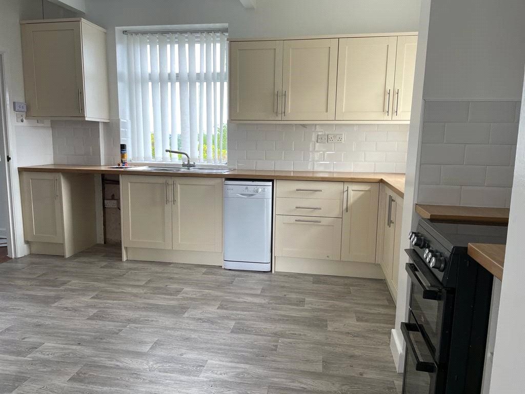 Property photo 3 of 6 Picture 3