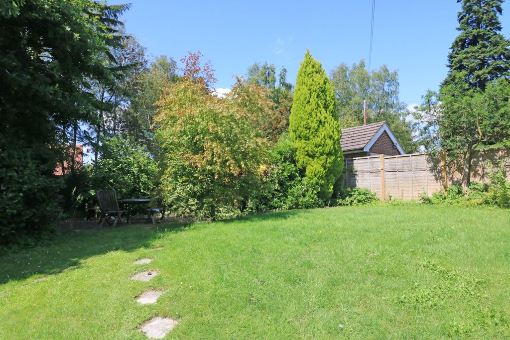Property photo 2 of 5