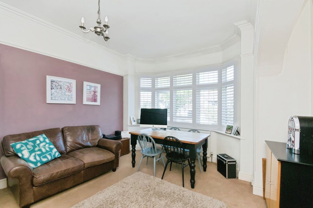 Property photo 2 of 19 Pbox-Img.Jpg