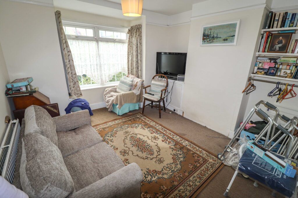 Property photo 3 of 9