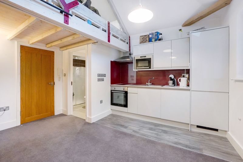 Property photo 3 of 7 Photo 3