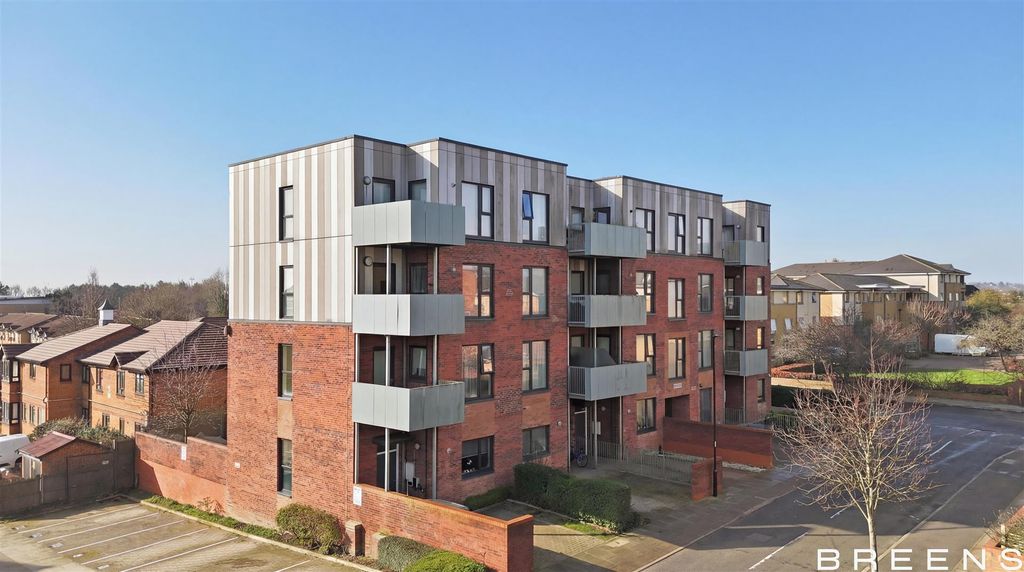 Property photo 1 of 14 001_Dji_20260225095752_0312_d_Re_Edit_Cb6Bc11F-Ff0