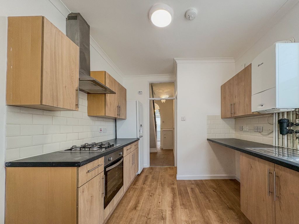 Property photo 3 of 21 5031033