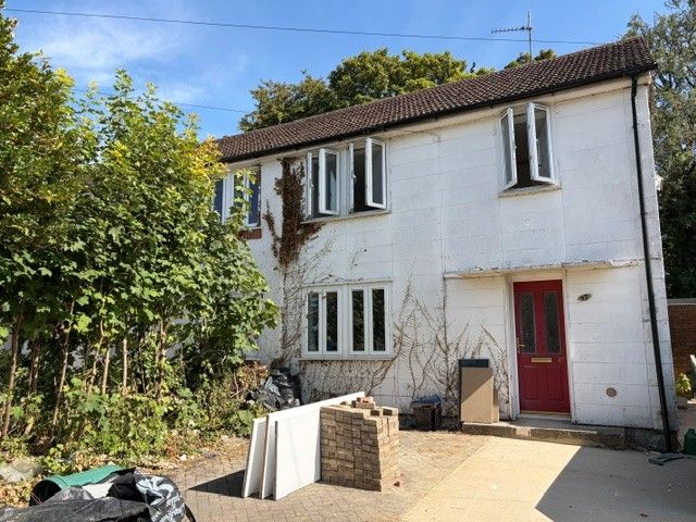 Property photo 1 of 2
