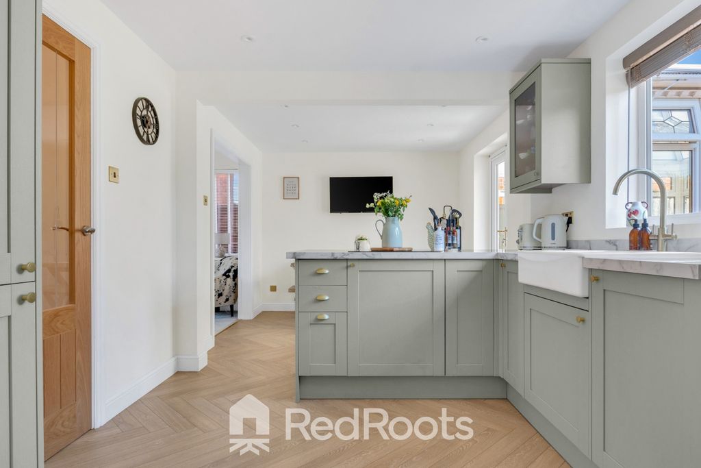 Property photo 3 of 29 5295715