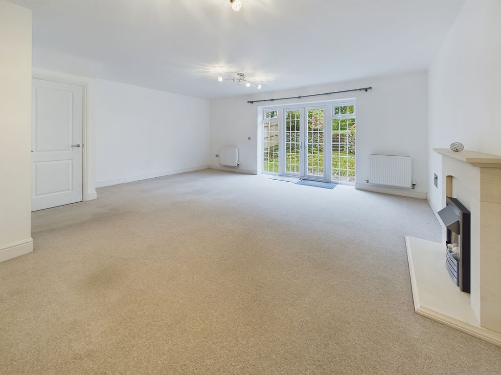 Property photo 3 of 21