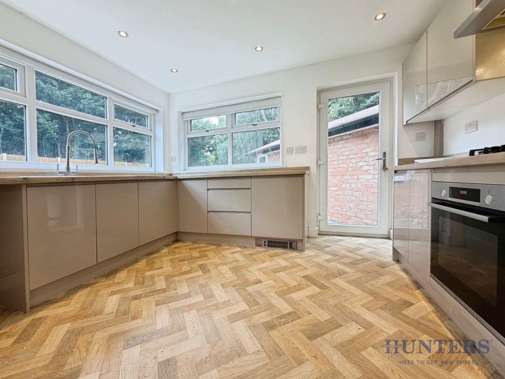 Property photo 3 of 17 Pbox-Img.Jpg