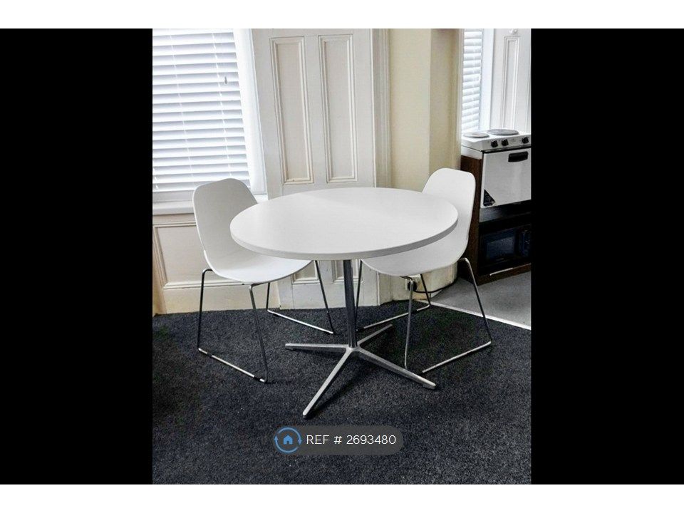 Property photo 3 of 5 Dining Area