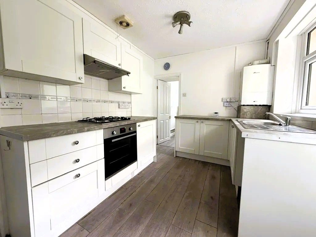 Property photo 2 of 8