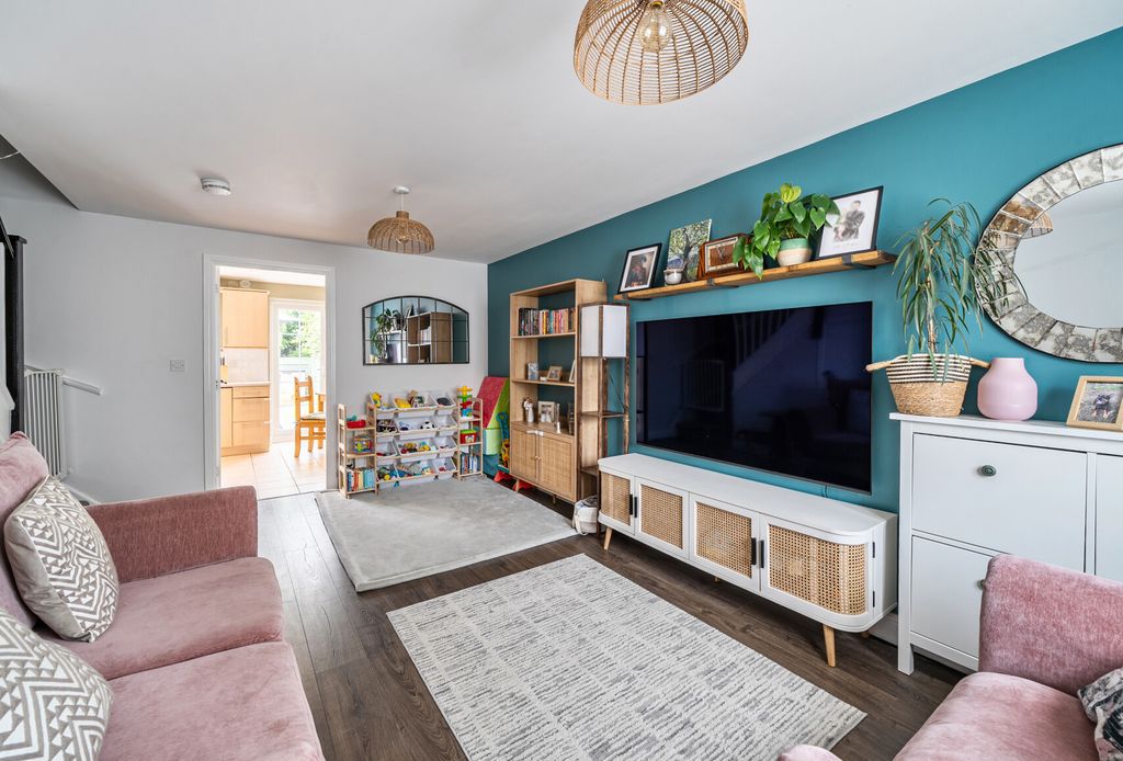 Property photo 2 of 11 1497571-19-6A6372...