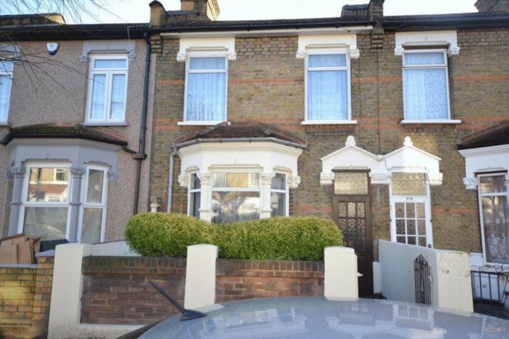 Property photo 1 of 11