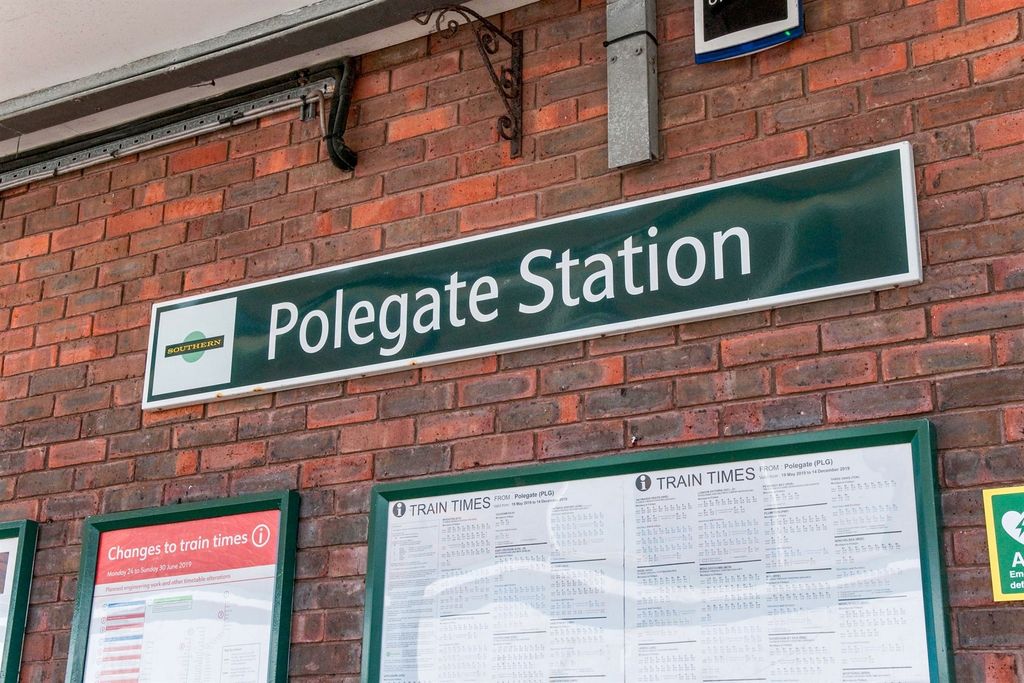 Property photo 3 of 21