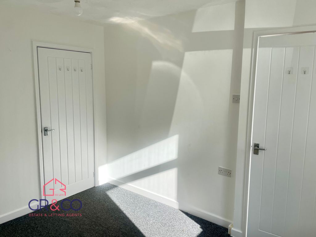 Property photo 3 of 13 Img_5754