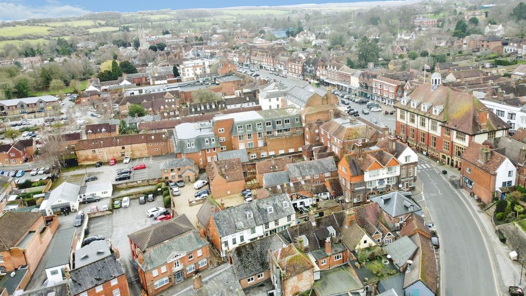 Property photo 3 of 5