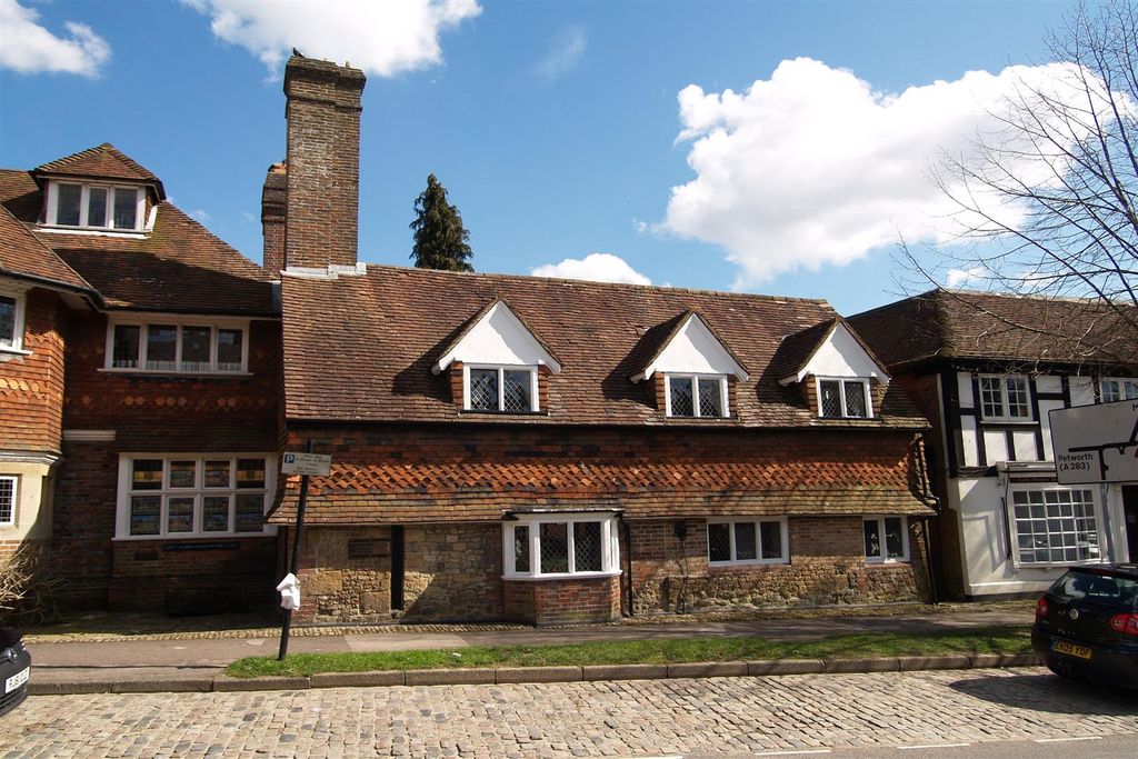 Property photo 1 of 7 Front