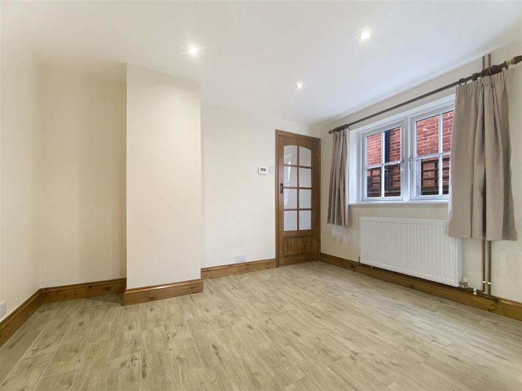 Property photo 2 of 17 Dining Room