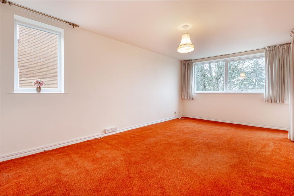 Additional image 10 of 3 bed flat for salePriory Road, Malvern WR14