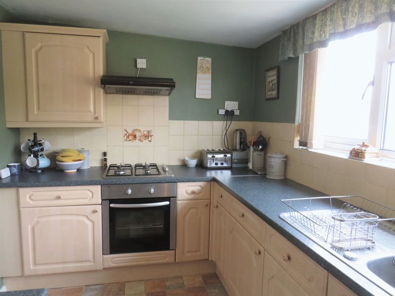 Property photo 1 of 9 Photo 11