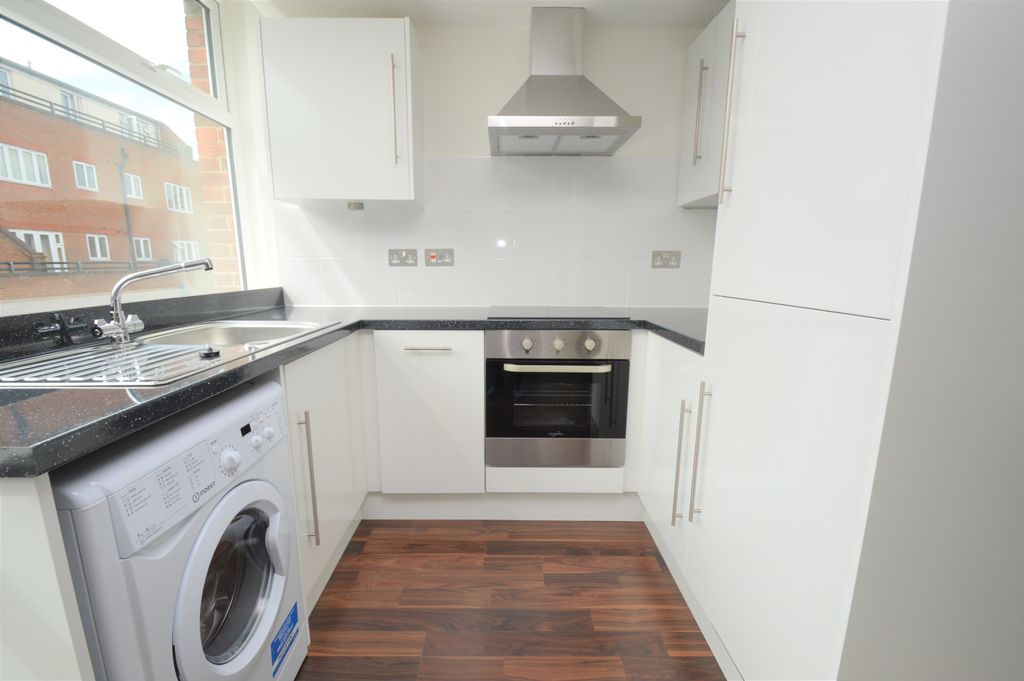 Property photo 2 of 5 41 Zenith Kitchen.Jp
