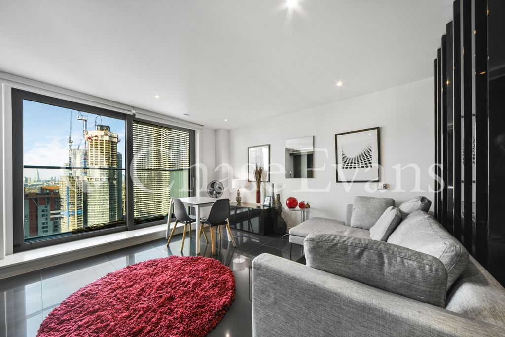 Property photo 1 of 18 West Tower, Pan Peni