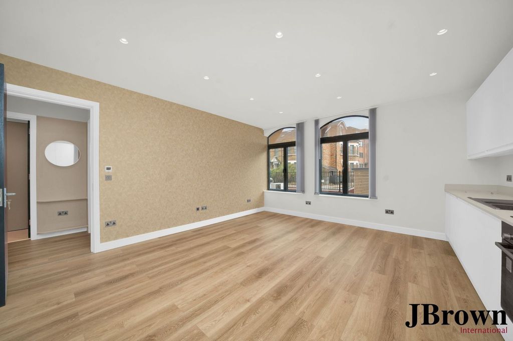 Property photo 3 of 7