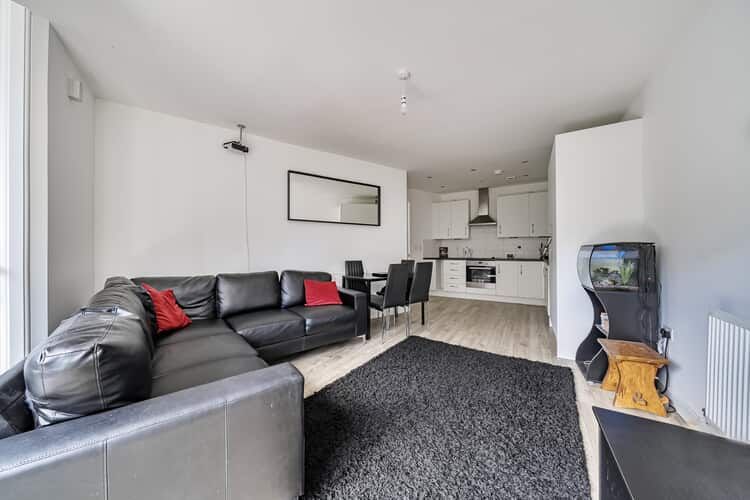 Property photo 3 of 17