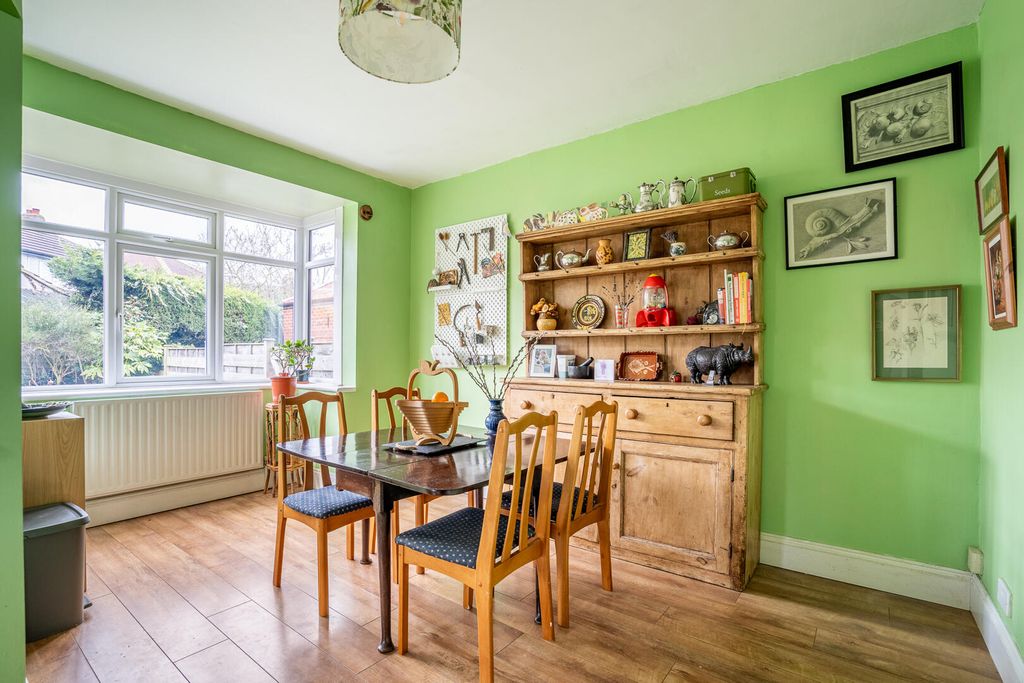 Property photo 3 of 17 Dining Room
