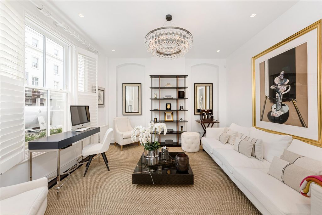 Property photo 2 of 23 37 Lower Belgrave Street Hi-1.Jpg