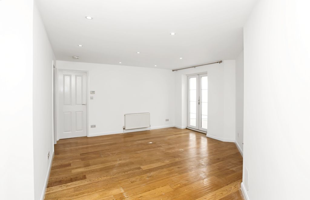 Property photo 1 of 4