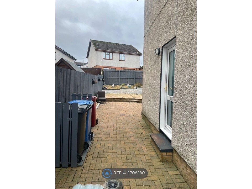 Property photo 3 of 24