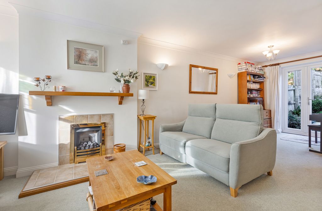 Property photo 2 of 13 A08 - 10 Tappers Close, Exeter, Topsham - 251106