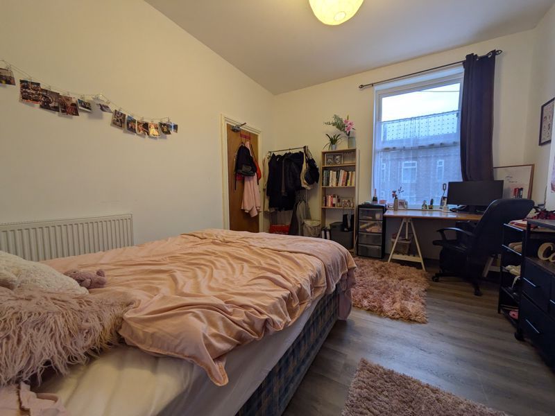 Property photo 2 of 19 Photo 3