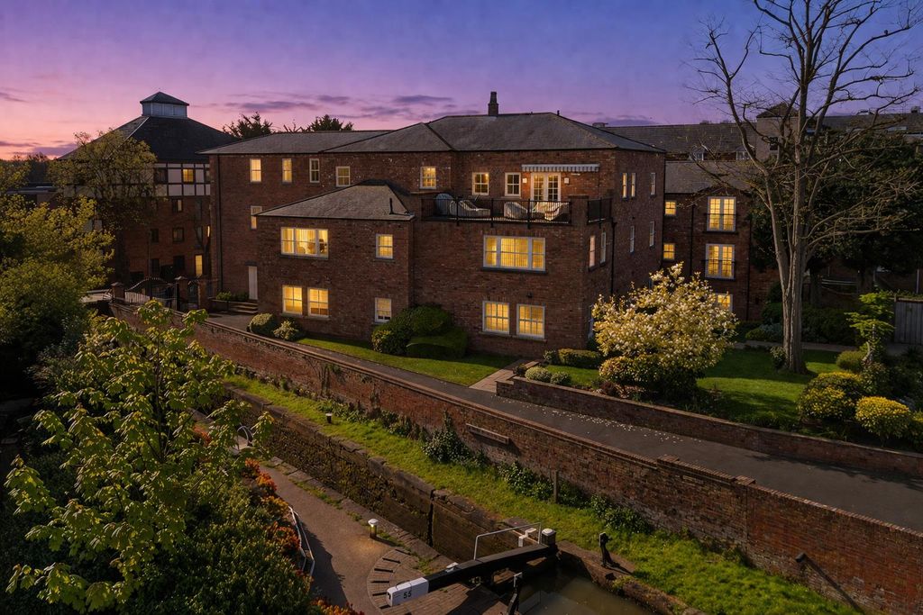 Additional image 17 of 2 bed flat for salePayton Street, Stratford-Upon-Avon CV37