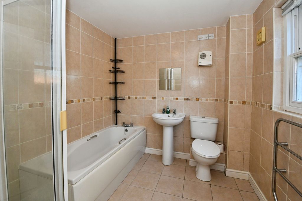 Additional image 9 of 3 bed flat for saleBennetts Mill Close, Woodhall Spa LN10