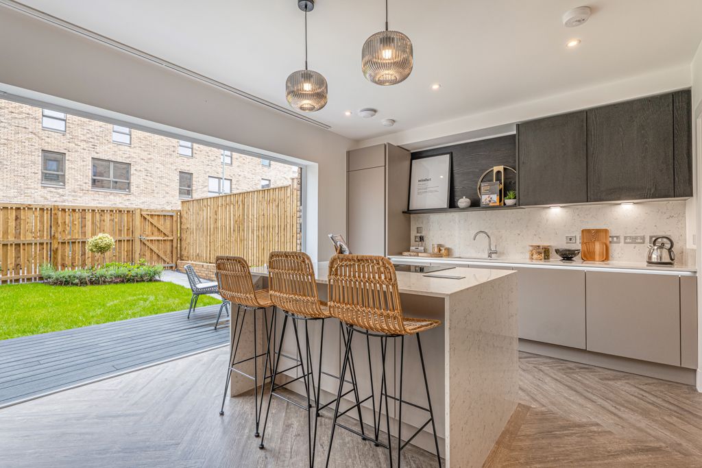 Property photo 3 of 12 Jordanhill Park
