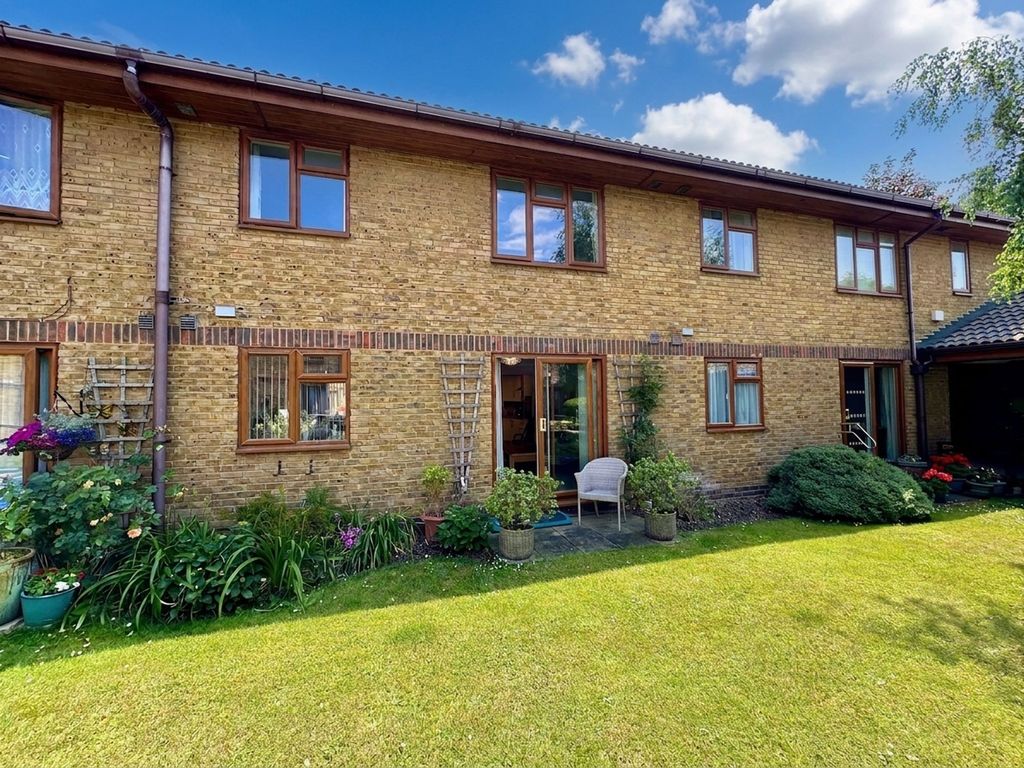 Property photo 1 of 12