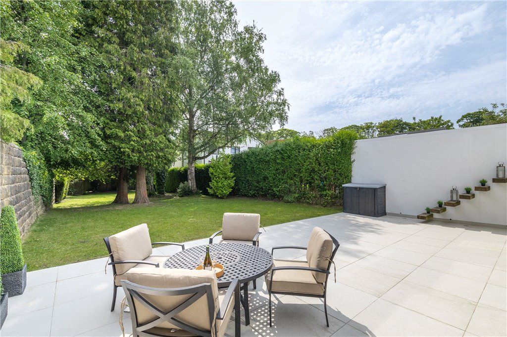 Property photo 2 of 36 Garden &amp; Stream