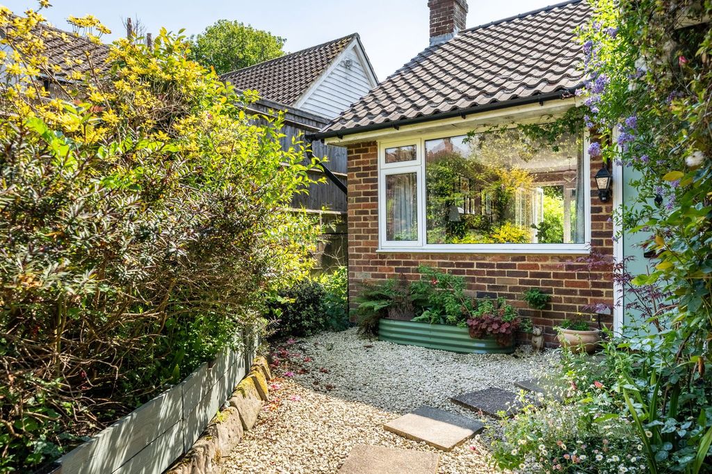 Property photo 1 of 27