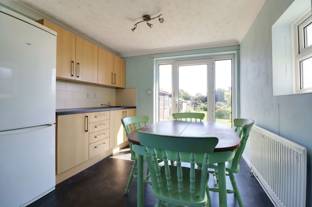 Property photo 3 of 22